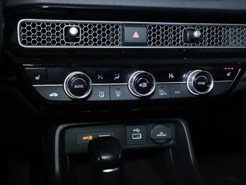 Used 2023 Honda Civic EX image 27