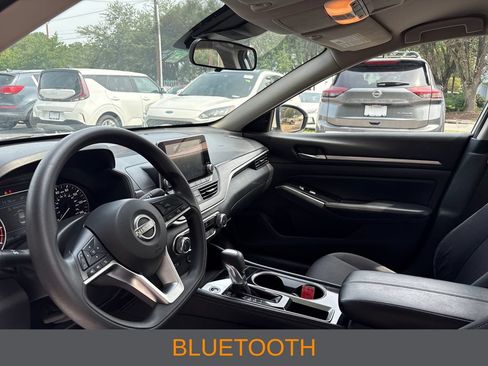 Used 2023 Nissan Altima 2.5 SV FWD image 5