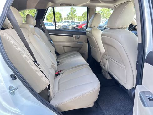 Used 2011 Hyundai Santa Fe Limited w/ Navigation Pkg 4 FWD image 16
