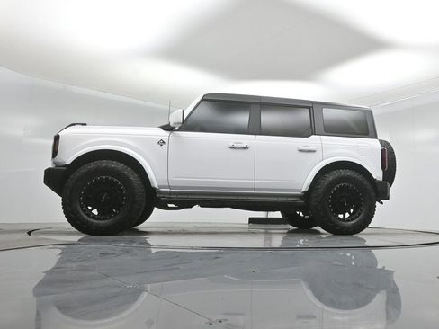Used 2021 Ford Bronco Outer Banks AWD/4WD image 46