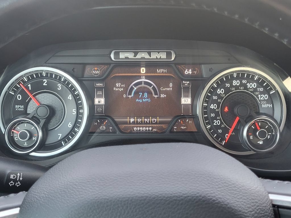 Used 2022 RAM 1500 Laramie AWD/4WD image 17