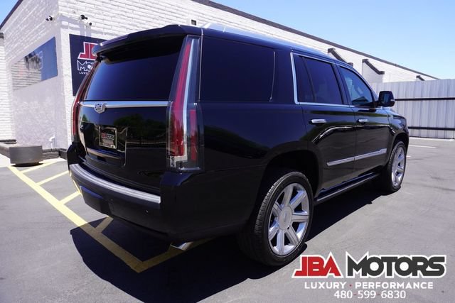 Used 2018 Cadillac Escalade Premium Luxury AWD/4WD image 72