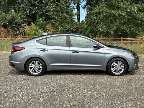 Used 2019 Hyundai Elantra SEL FWD image 10