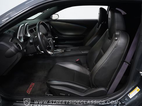 Used 2010 Chevrolet Camaro SS w/ RS Package RWD image 37