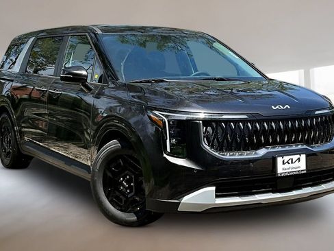 New 2026 Kia Carnival FWD image 2