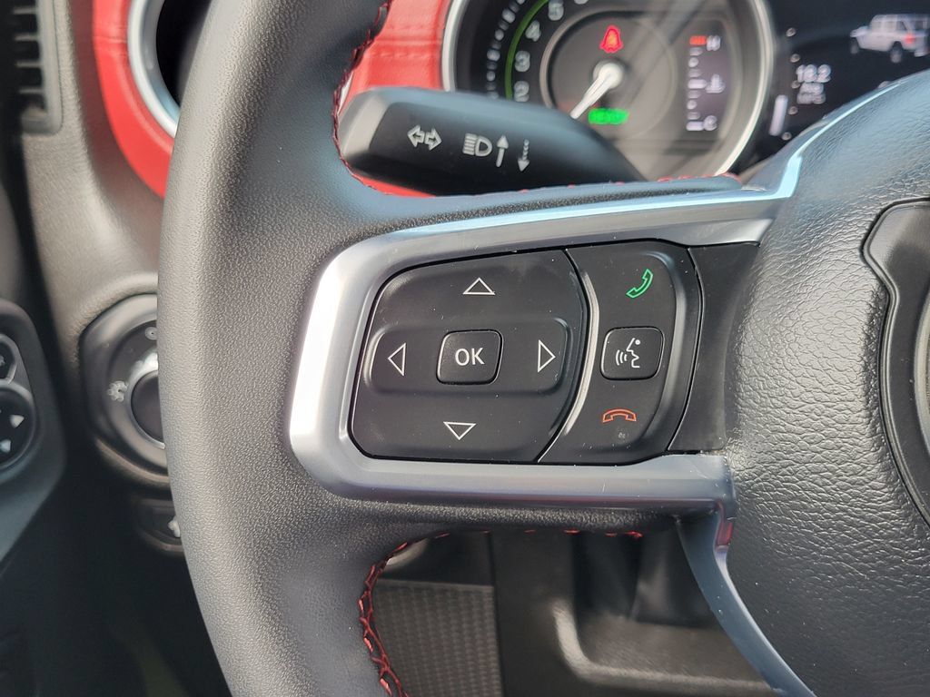 Used 2023 Jeep Wrangler Unlimited Rubicon 4xe AWD/4WD image 5