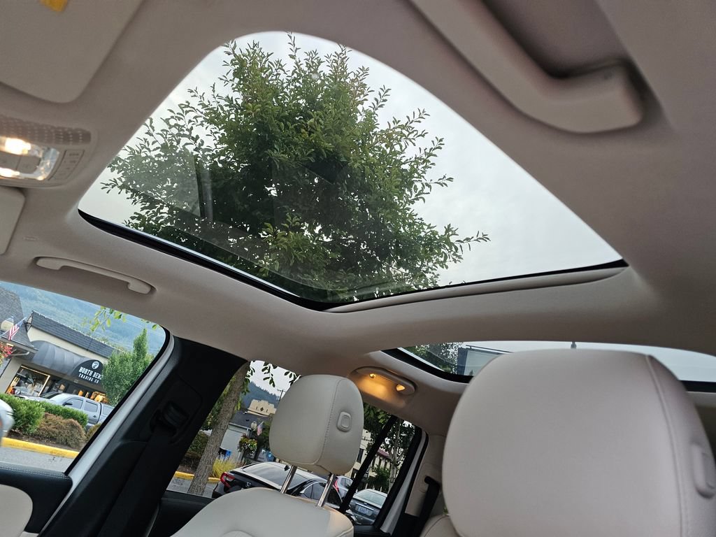 Used 2021 Mercedes-Benz GLB 250 4MATIC image 26