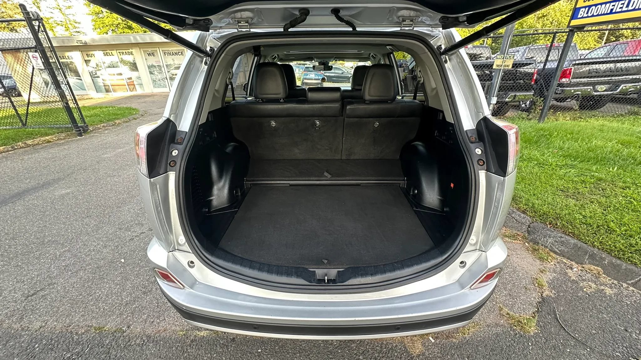 Used 2016 Toyota RAV4 Limited w/ Advanced Technology Package AWD/4WD image 15