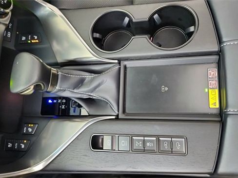 Used 2024 Lexus LX 600 4WD w/ Luxury Package image 53