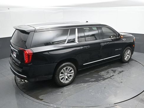 Used 2021 GMC Yukon XL Denali w/ Advanced Technology Package image 38
