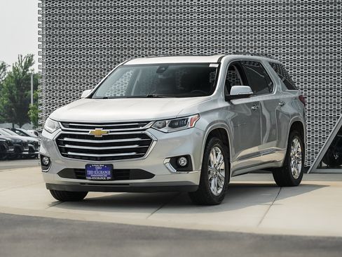 Used 2021 Chevrolet Traverse High Country w/ LPO, Floor Liner Package image 5