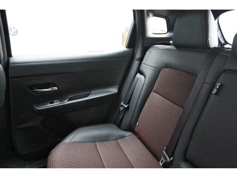 New 2026 Nissan Kicks SR w/ Cold Weather Package FWD image 9