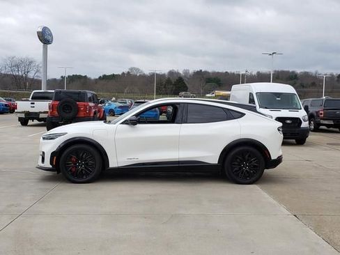 Used 2025 Ford Mustang Mach-E Premium w/ Sport Appearance Package image 5