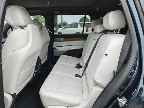 New 2026 Cadillac Vistiq Luxury AWD/4WD image 14