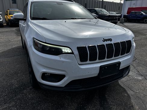 Used 2020 Jeep Cherokee Latitude Plus image 7