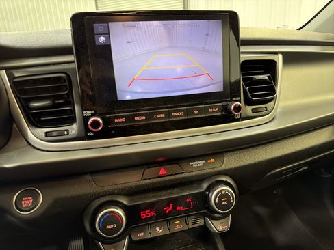 Used 2023 Kia Rio S w/ Technology Package image 19