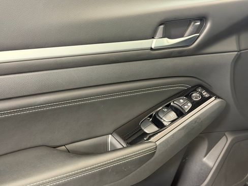 Used 2021 Nissan Altima 2.5 SL FWD image 13