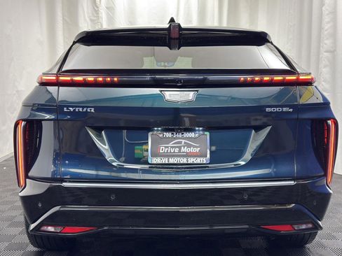 Used 2024 Cadillac Lyriq Luxury image 9