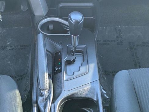 Used 2016 Toyota RAV4 LE FWD image 17