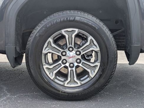 Used 2025 GMC Sierra 1500 SLT AWD/4WD image 13