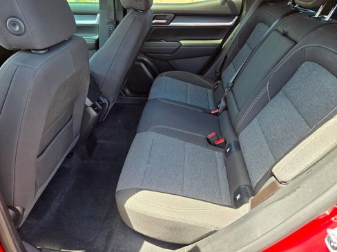 Used 2025 GMC Terrain Elevation AWD/4WD image 9