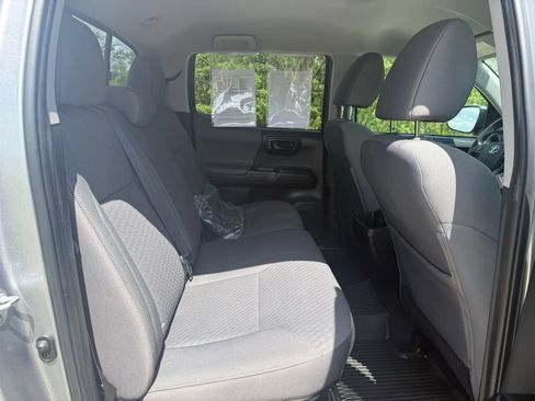 Used 2023 Toyota Tacoma SR AWD/4WD image 14