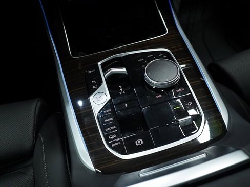 Used 2024 BMW X5 xDrive50e w/ Premium Package image 20