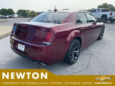 Used 2023 Chrysler 300 Touring L w/ Popular Equipment Group RWD image 42