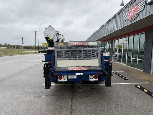 Used 2011 Ford F550 4x4 Regular Cab Super Duty w/ Payload Upgrade Pkg image 13