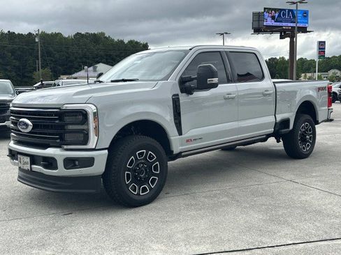New 2026 Ford F250 Platinum AWD/4WD image 3