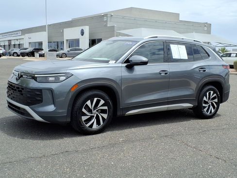 Certified 2026 Volkswagen Tiguan S FWD image 3