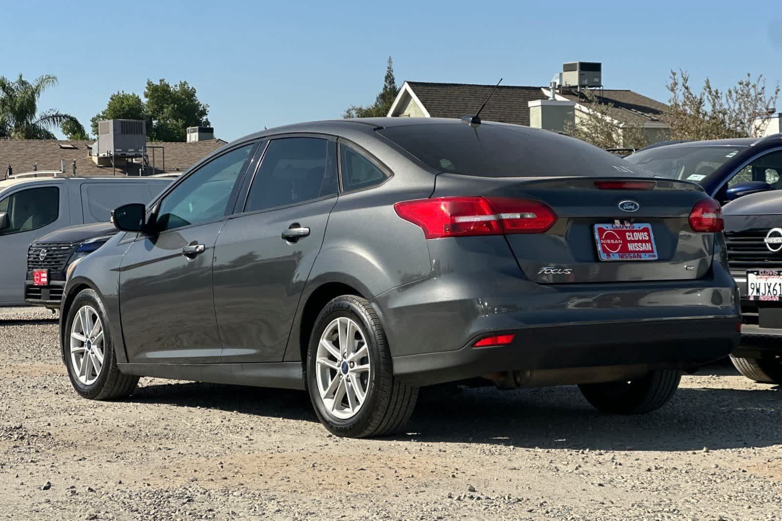 Used 2017 Ford Focus SE FWD image 7
