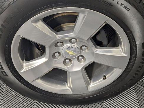 Used 2020 Chevrolet Suburban Premier image 6