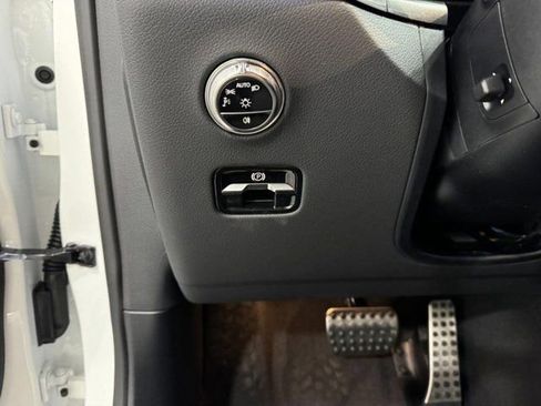 New 2026 Mercedes-Benz GLC 300 4MATIC image 32