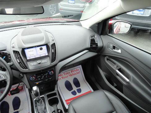 Used 2019 Ford Escape SEL image 20