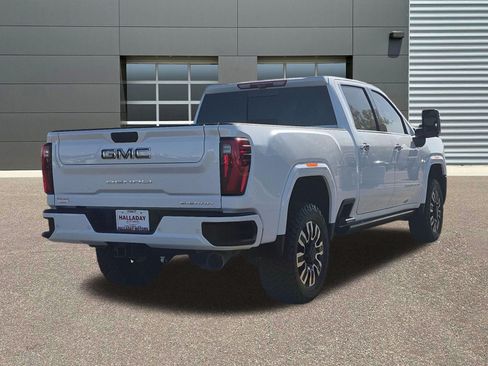 Used 2026 GMC Sierra 3500 Denali Ultimate AWD/4WD image 5