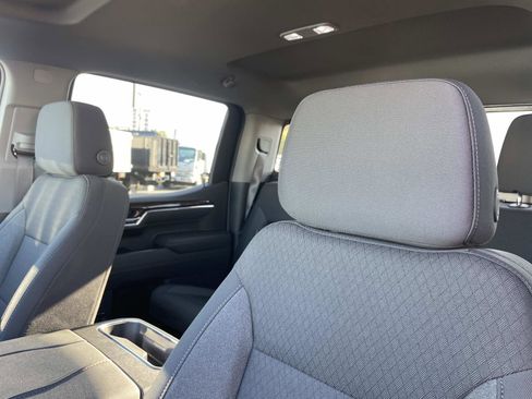 New 2026 GMC Sierra 1500 Elevation image 24