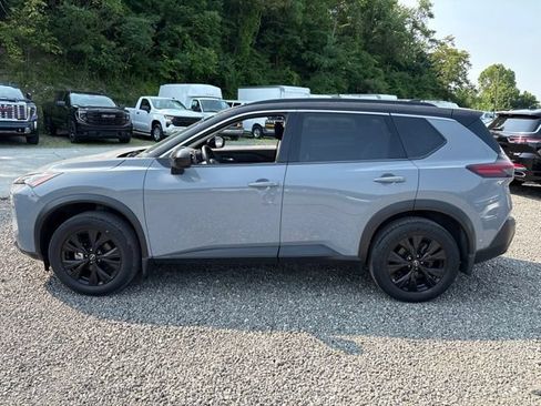 Certified 2023 Nissan Rogue SV w/ SV Premium B Package AWD/4WD image 2