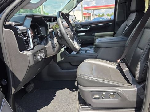 Used 2026 GMC Sierra 1500 Denali RWD image 3