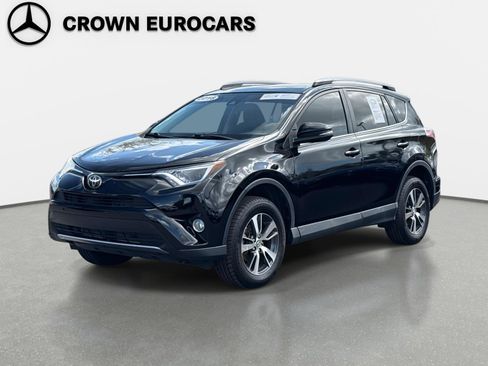 Used 2018 Toyota RAV4 XLE image 1