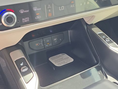 New 2026 Kia Sorento EX FWD image 26