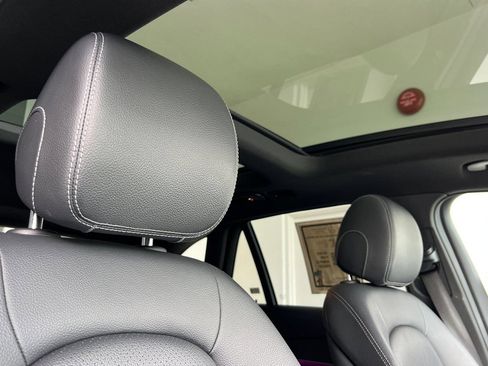 Used 2020 Mercedes-Benz GLC 300 4MATIC image 21