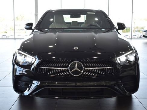 Used 2023 Mercedes-Benz E 350 4MATIC Sedan image 6