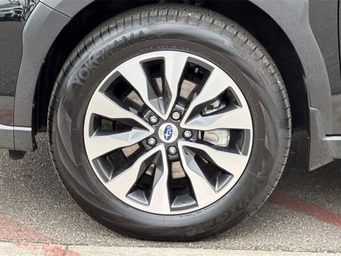 Certified 2025 Subaru Outback Limited image 32