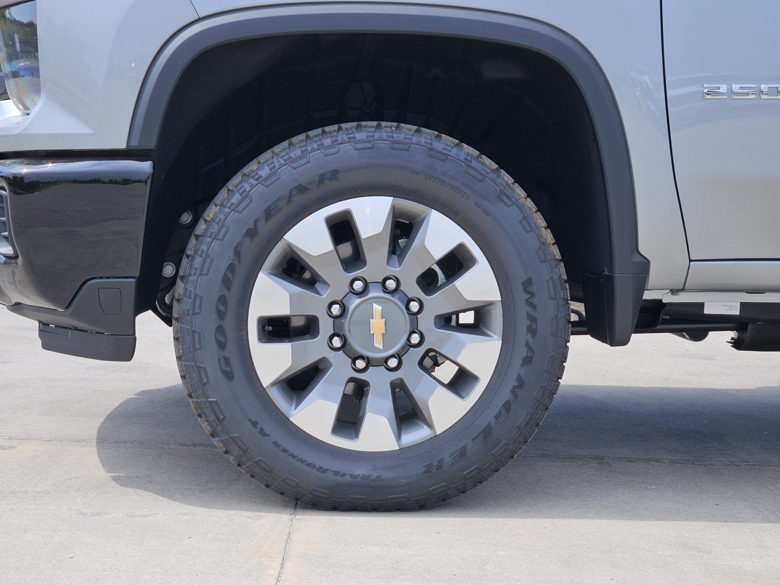New 2026 Chevrolet Silverado 2500 Custom w/ Custom Value Package AWD/4WD image 7