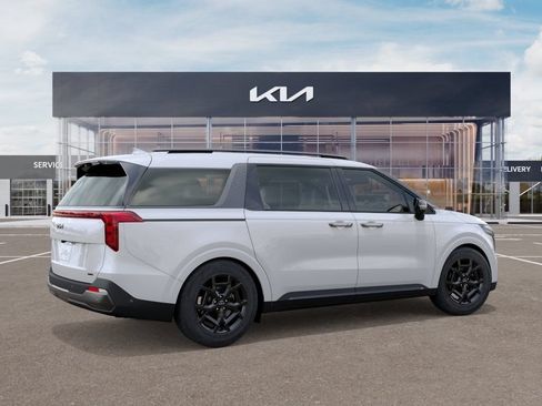 New 2027 Kia Carnival SX w/ Dark Edition Package FWD image 4