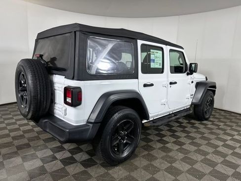 Used 2020 Jeep Wrangler Unlimited Sport AWD/4WD image 3