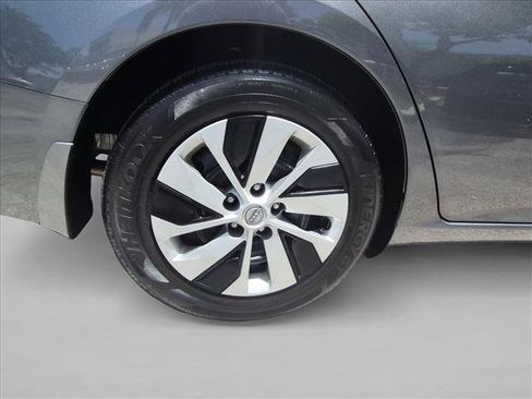 Certified 2025 Nissan Altima 2.5 S FWD image 22
