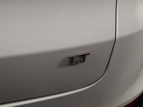 Used 2022 Chevrolet TrailBlazer LT FWD image 40