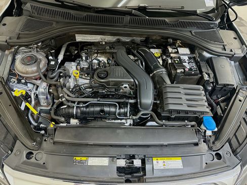 Used 2024 Volkswagen Jetta SE FWD image 34